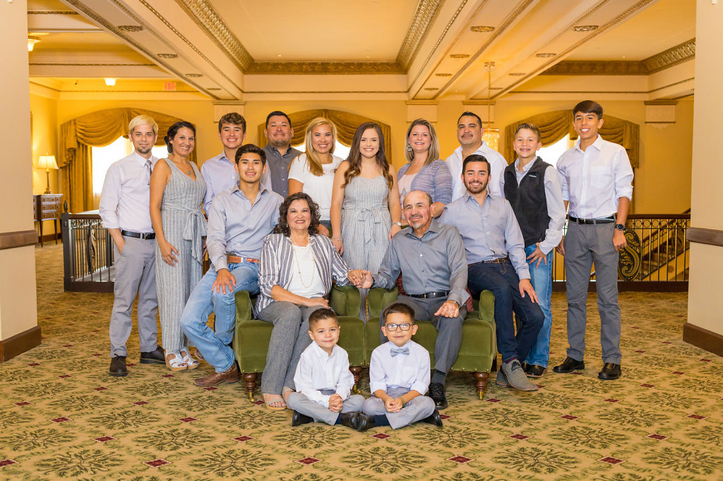 Dominguez-Family-007.jpg