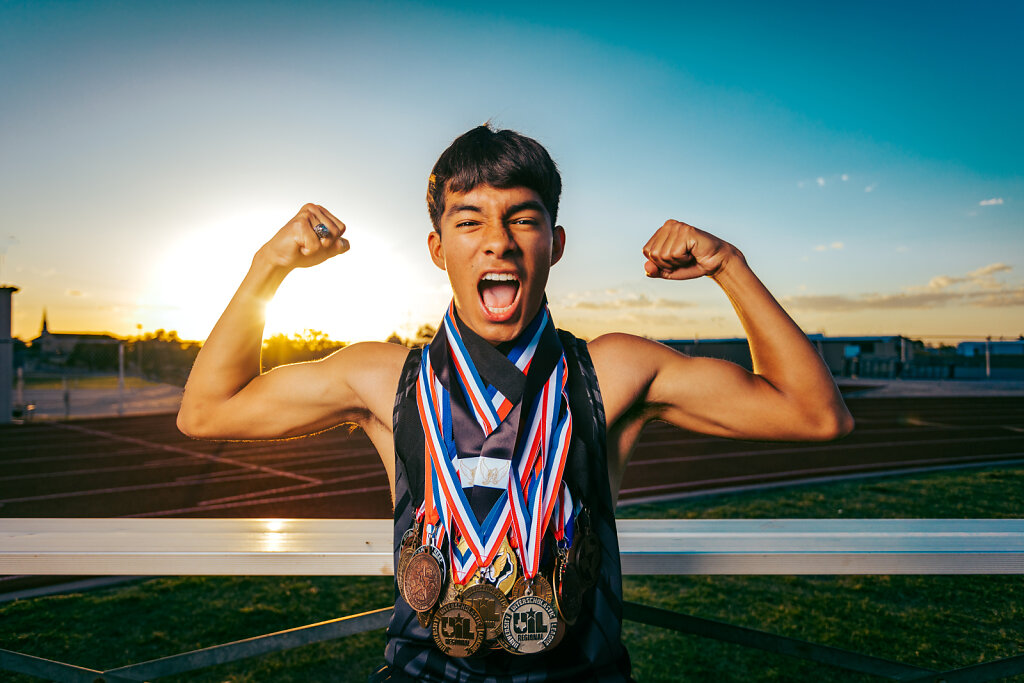 Isaac-Senior-Pictures-037.jpg